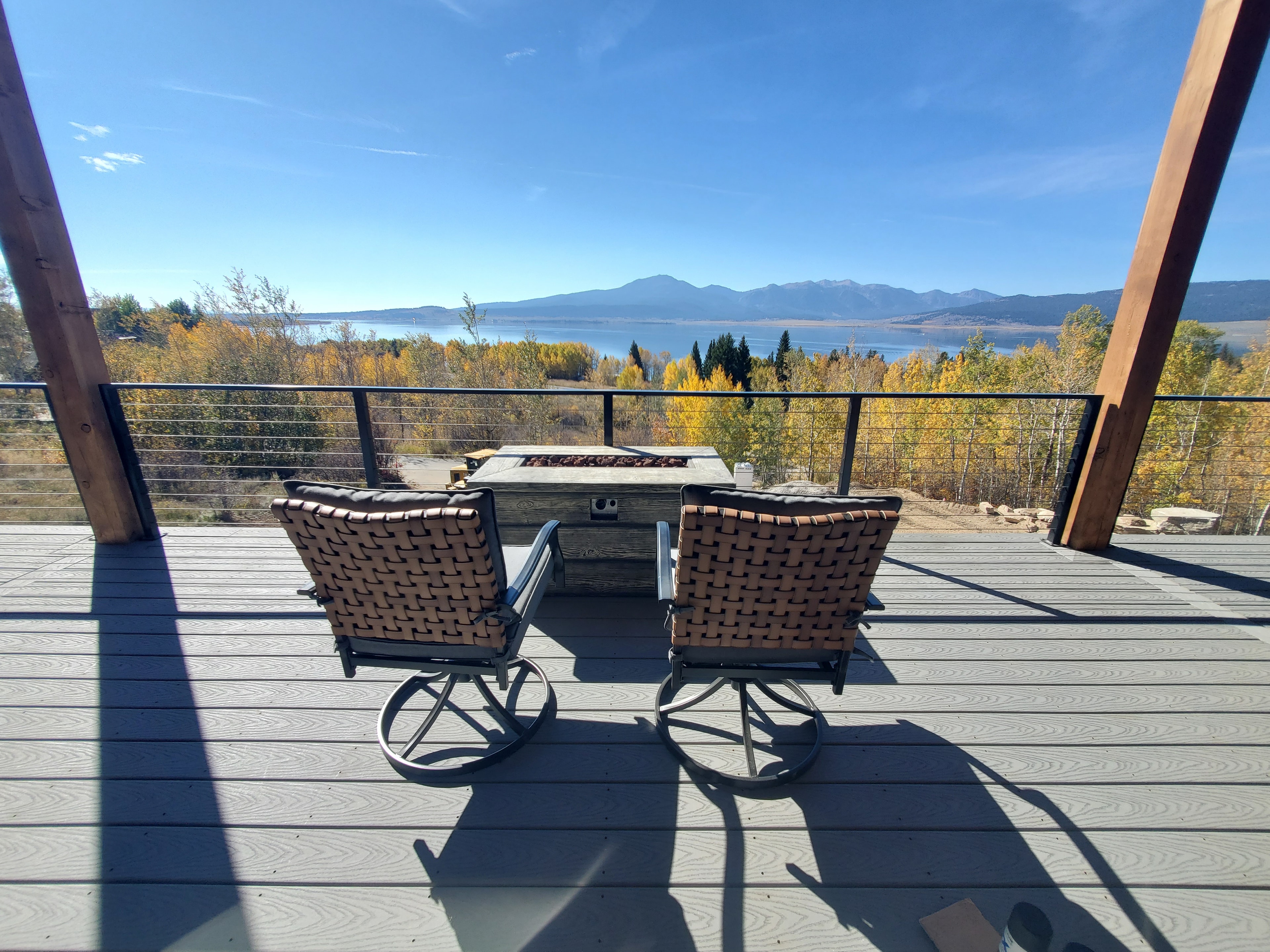 Lakeside Deck Cable Railing